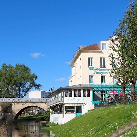 Hotel L'Esturgeon Poissy Eksteriør billede
